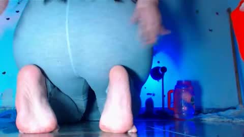 Snapshot of andrygarcia chatting on December 22, 11:31 pm Andry G online show from December 22, 11:31 pm