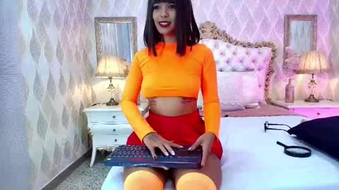 Snapshot of anette_bennet chatting on September 13, 8:39 pm anette_bennet online show from September 13, 8:39 pm