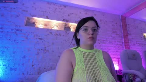 Snapshot of anette_cooper chatting on February 20, 3:34 am anette_cooper online show from February 20, 3:34 am