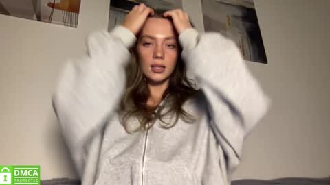 Snapshot of angel_from_sky chatting on September 20, 11:19 am Greetings Jess online show from September 20, 11:19 am