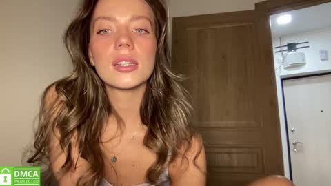 Snapshot of angel_from_sky chatting on September 29, 11:26 am Greetings Jess online show from September 29, 11:26 am
