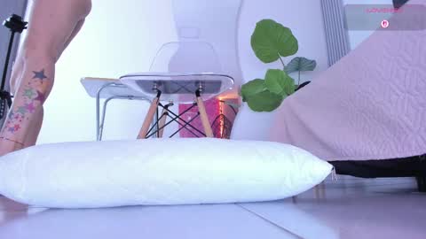 A N G E LA.  online show from September 27, 4:08 am