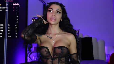 Angela online show from April 11, 3:59 pm