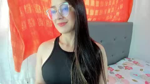 Snapshot of angela_nix chatting on October 3, 3:50 pm angela_nix online show from October 3, 3:50 pm