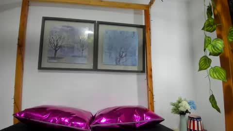 angela_ss online show from November 6, 4:35 pm