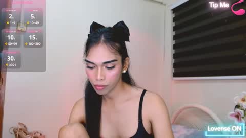 SENORITA online show from December 17, 3:49 pm