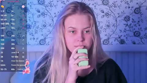 Darsi Anty online show from March 22, 4:35 pm