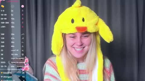 Darsi Anty online show from October 31, 3:38 pm