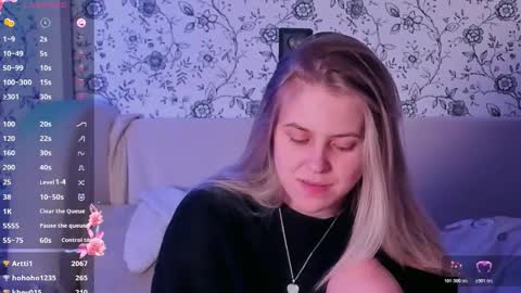 Darsi Anty online show from February 2, 7:13 pm