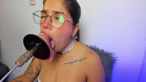 Angela Ricci online show from May 30, 3:37 am