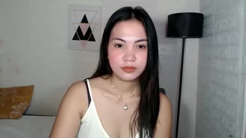Snapshot of angelavida chatting on October 19, 11:56 am angel- i am new here please do understand that i only get naked on private room thank you online show from October 19, 11:56 am