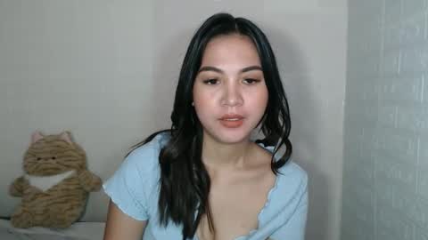 Snapshot of angelavida chatting on September 16, 2:52 am angel- i am new here please do understand that i only get naked on private room thank you online show from September 16, 2:52 am