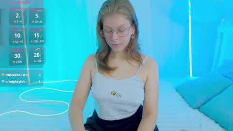Snapshot of angeli_eyes chatting on October 16, 3:14 pm Ksenia online show from October 16, 3:14 pm