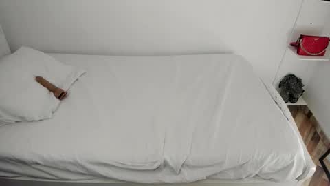 angeline online show from December 13, 9:32 pm