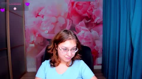 AngelinaLow online show from November 25, 12:40 pm