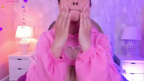 angeline online show from April 10, 12:22 pm