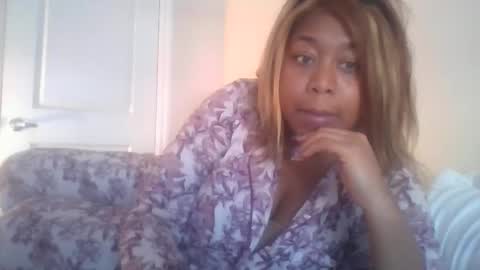 Snapshot of angeliquebelcaliz chatting on March 11, 10:09 pm angeliquebelcaliz online show from March 11, 10:09 pm