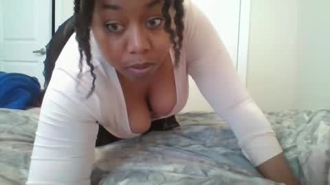 Snapshot of angeliquebelcaliz chatting on March 5, 6:34 pm angeliquebelcaliz online show from March 5, 6:34 pm