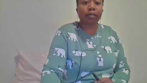 Snapshot of angeliquebelcaliz chatting on January 18, 12:36 pm angeliquebelcaliz online show from January 18, 12:36 pm