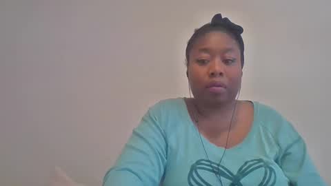 Snapshot of angeliquebelcaliz chatting on January 20, 7:35 pm angeliquebelcaliz online show from January 20, 7:35 pm