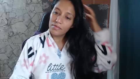 angela online show from March 29, 10:58 am