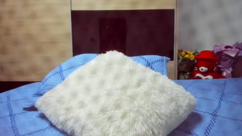 KrystyYo online show from March 6, 7:36 am