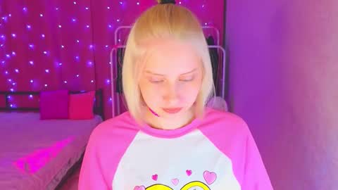 Cutie online show from January 15, 5:30 pm