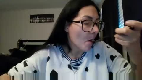 Angel Marie online show from January 6, 8:45 pm