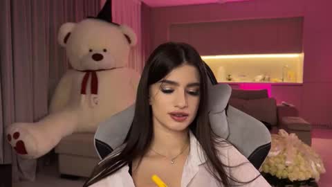 angelmi171 online show from December 3, 5:48 pm