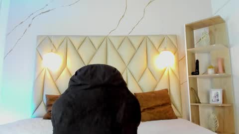 ANGIE online show from January 9, 2:21 pm