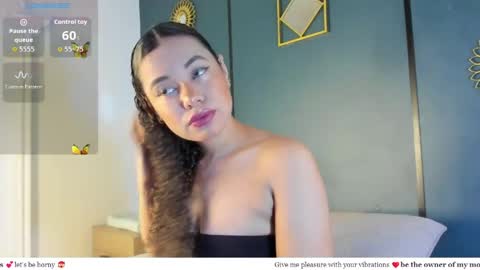 A N G I E online show from April 11, 12:31 pm