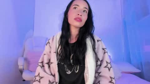 Snapshot of angiiebylpz chatting on January 17, 11:40 pm violeth lopez online show from January 17, 11:40 pm