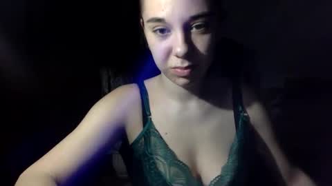 Angel Cute online show from April 5, 8:52 pm