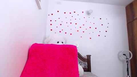 ana independent model online show from February 24, 6:03 am