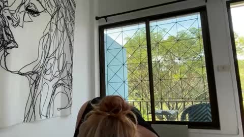 anita__hills online show from December 11, 5:00 am