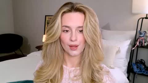 Anita online show from November 9, 1:29 pm