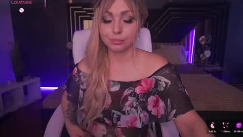 Anita online show from March 8, 3:11 pm