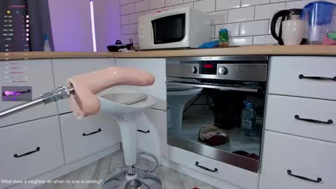 Snapshot of anitasea_ chatting on September 20, 7:23 pm anitasea_ online show from September 20, 7:23 pm