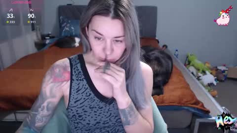 Anadirectgirl online show from December 22, 6:33 pm