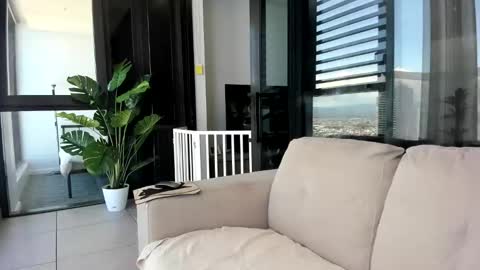 Snapshot of anna_royale chatting on September 14, 3:15 am Anna online show from September 14, 3:15 am