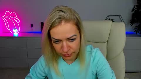 Snapshot of anna_snow9 chatting on September 20, 6:50 pm anna_snow9 online show from September 20, 6:50 pm