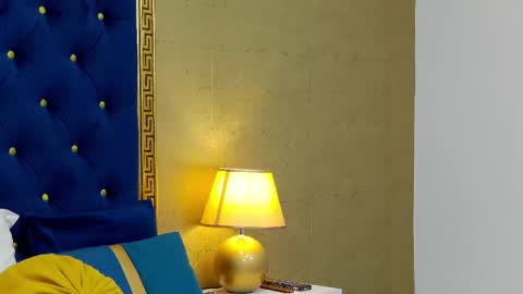 Anna online show from February 18, 6:06 pm