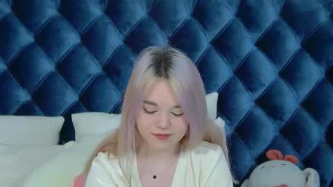 AnnaDelon online show from September 28, 4:19 am