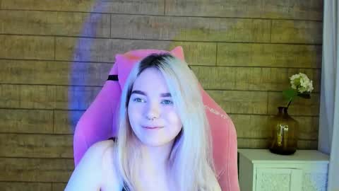 AnnaDelon online show from October 14, 5:43 am