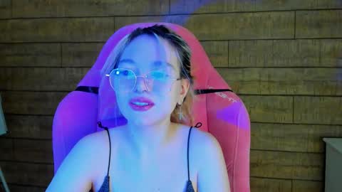 AnnaDelon online show from October 19, 4:03 am