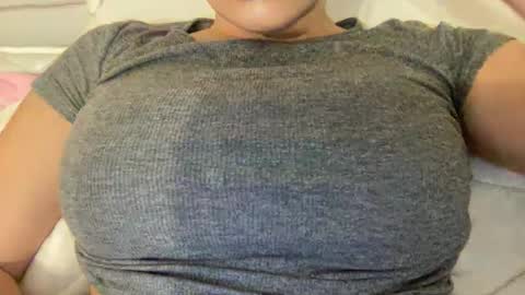 annagal18 online show from March 18, 9:53 pm