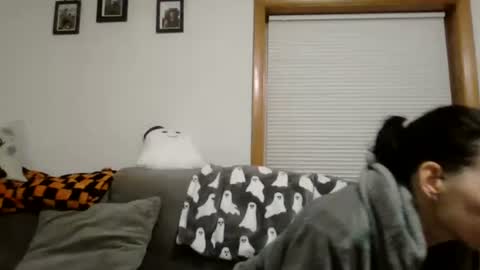 anne online show from October 14, 11:46 am