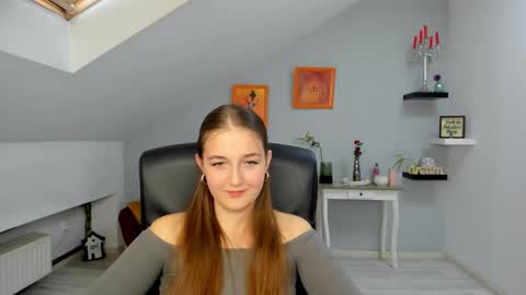 annewilsonn online show from November 6, 12:11 pm