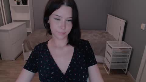 AnnFlowerLa online show from September 22, 12:47 pm