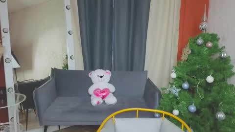 Anni online show from January 17, 12:34 pm